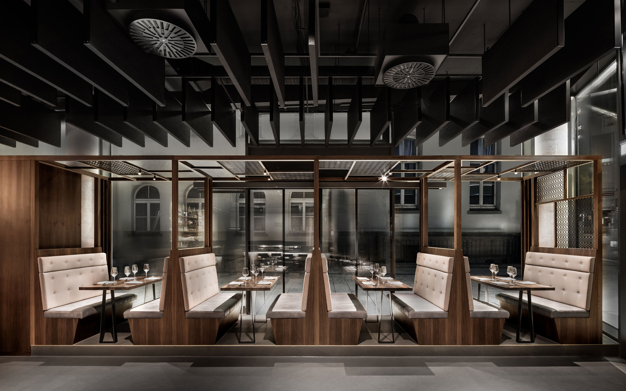 餐厅设计，餐饮空间，现代风格餐厅设计，寿司烧烤店