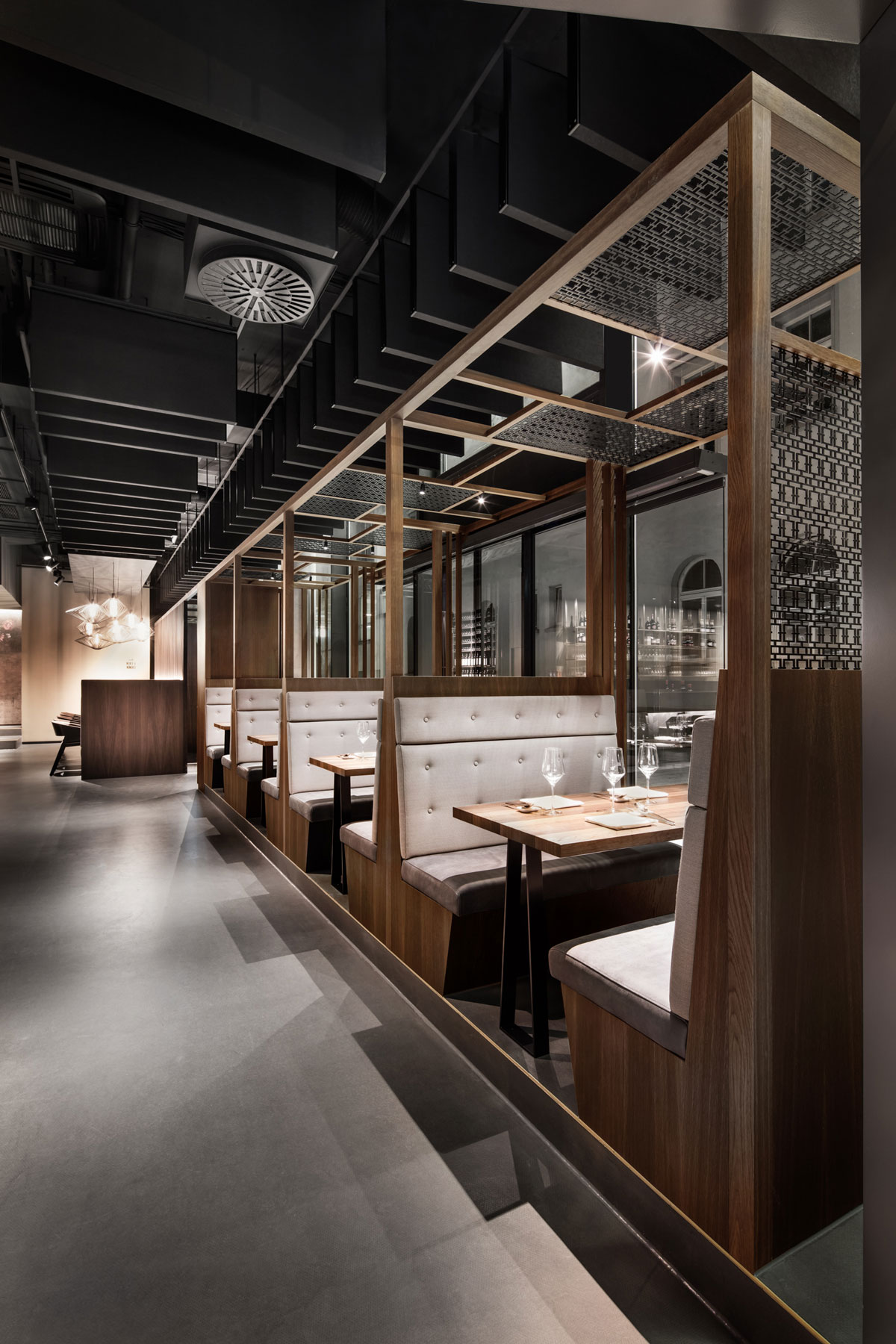 餐厅设计，餐饮空间，现代风格餐厅设计，寿司烧烤店