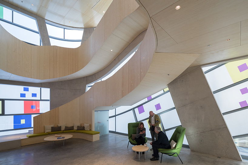商业空间，疗养中心设计，公共空间，建筑师Steven Holl，玛吉癌症关怀中心，Maggie’s Centre