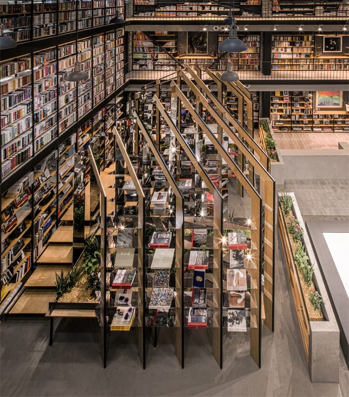商业空间，书店设计，上海书店设计，书店装置设计，产品展示设计