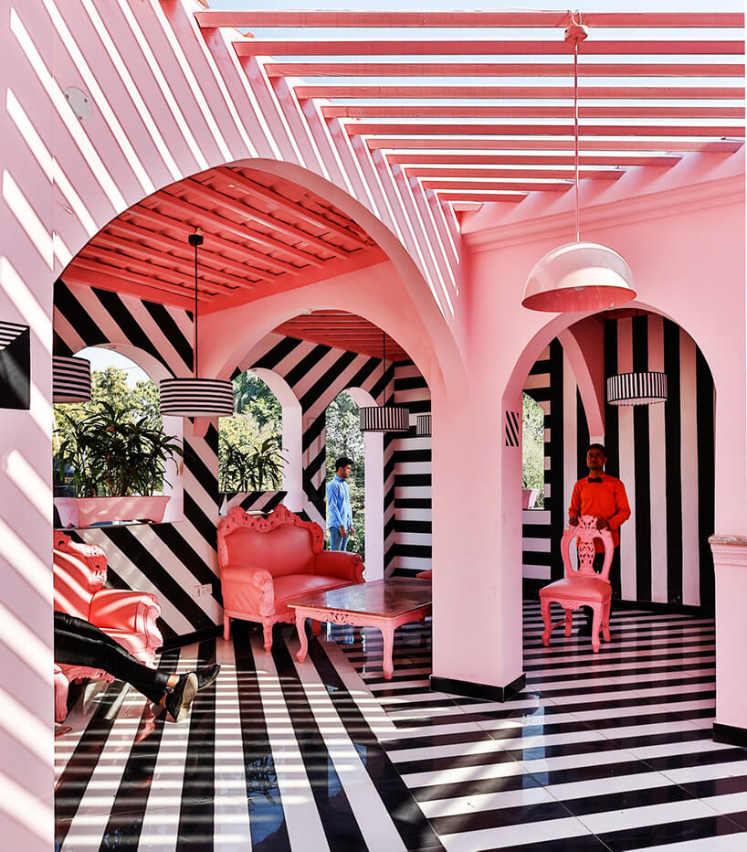 餐饮空间，韦斯安德森，粉红斑马，RENESA，印度餐厅设计，the pink zebra