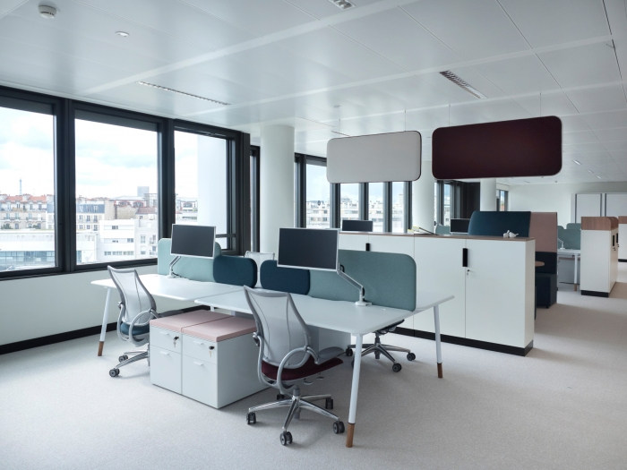 舒适温暖的工作空间 巴黎欧莱雅办公室设计