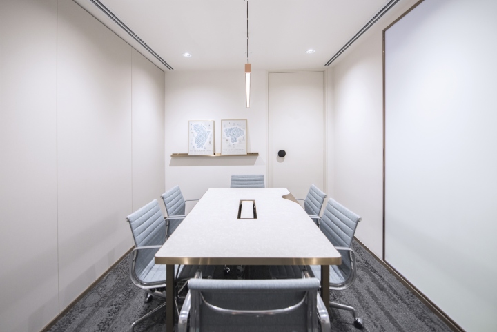 办公空间，办公室设计，香港办公室设计，地产集团办公室设计，集团公司办公室设计，开放式办公室设计