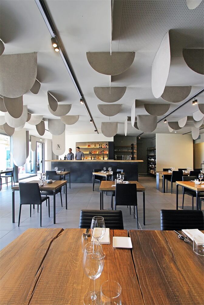 餐饮空间，毛毡材质，现代风格餐厅设计，餐厅设计，130平米餐厅设计
