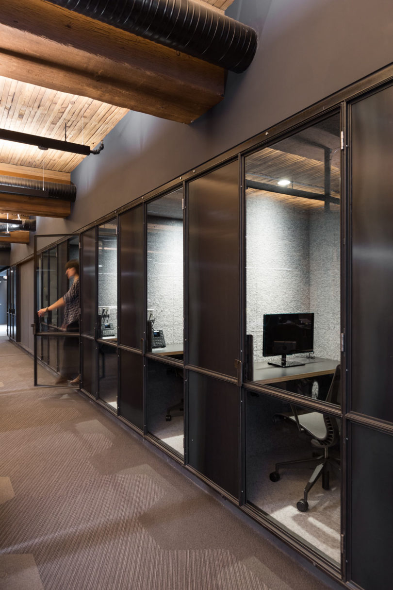 办公空间，国外办公室设计，工业风格办公室设计，通信软件公司办公室设计，开放式办公室设计，Slack总部