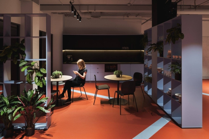 办公空间，国外办公室设计，软件公司办公空间设计，现代风格办公空间设计，彩色办公空间