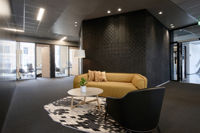 办公空间，国外办公室设计，律师办公室设计，现代风格办公空间设计，木质办公空间
