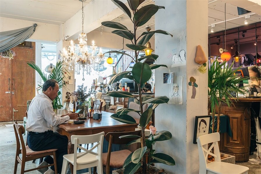 餐饮空间，餐厅咖啡厅设计，混搭风餐厅设计，国外咖啡厅设计