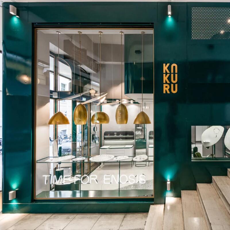 商业空间，珠宝店设计，零售店设计，绿色与金色元素