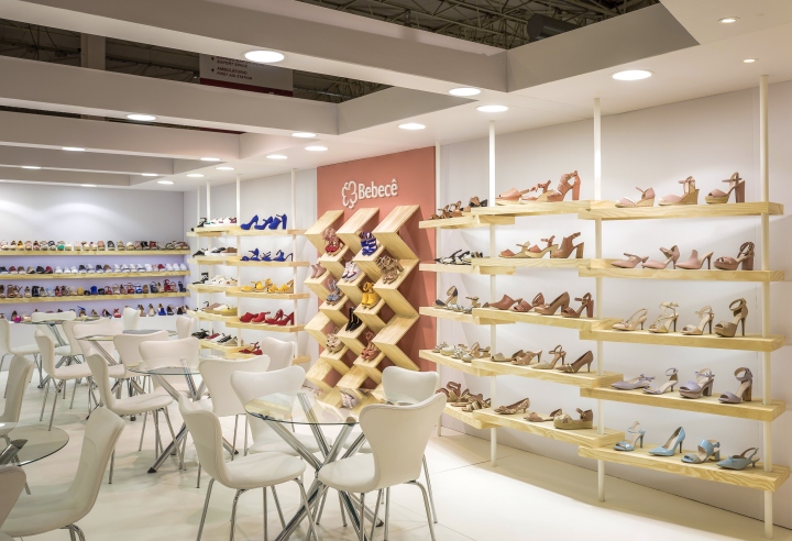 商业空间，巴西设计，展销厅设计，鞋子展厅设计，产品展示中心