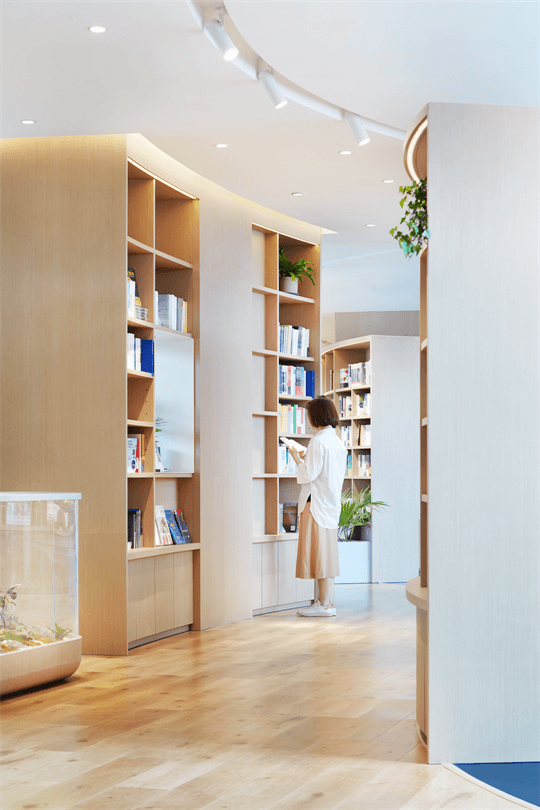 商业空间，书店设计，广州书店设计，唐宁书店，立品设计
