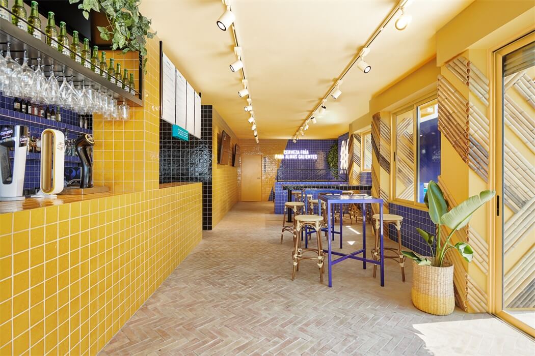 餐饮空间，酒吧设计，地中海风情酒吧，色彩搭配，Masquespacio