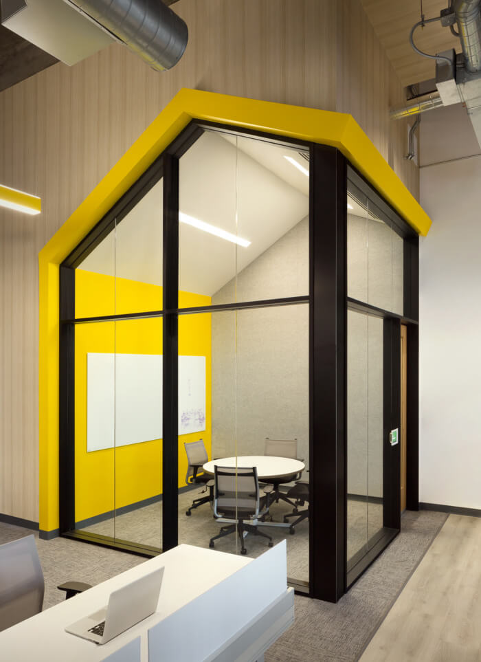 办公空间，贷款公司办公室设计，现代风格办公室，国外办公室设计