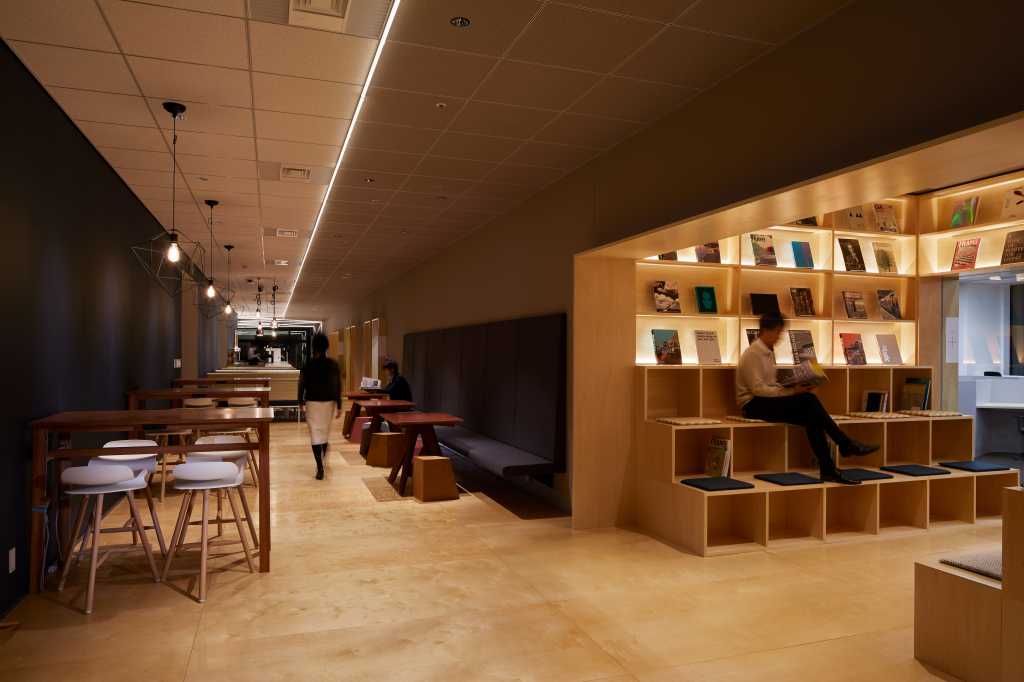 办公空间，科技公司办公室设计，现代风格办公空间设计，东京，国外办公室设计