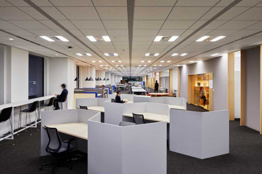 办公空间，科技公司办公室设计，现代风格办公空间设计，东京，国外办公室设计