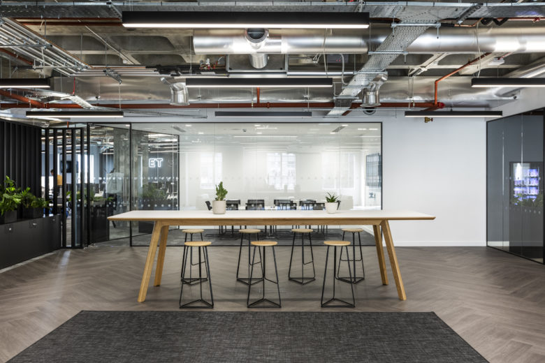 办公空间，国外办公室设计，金融科技公司办公室设计，伦敦办公室设计，现代风格办公室设计