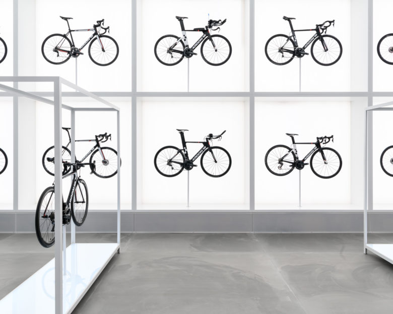 商业空间，自行车专卖店，单车零售店设计，高端自行车店