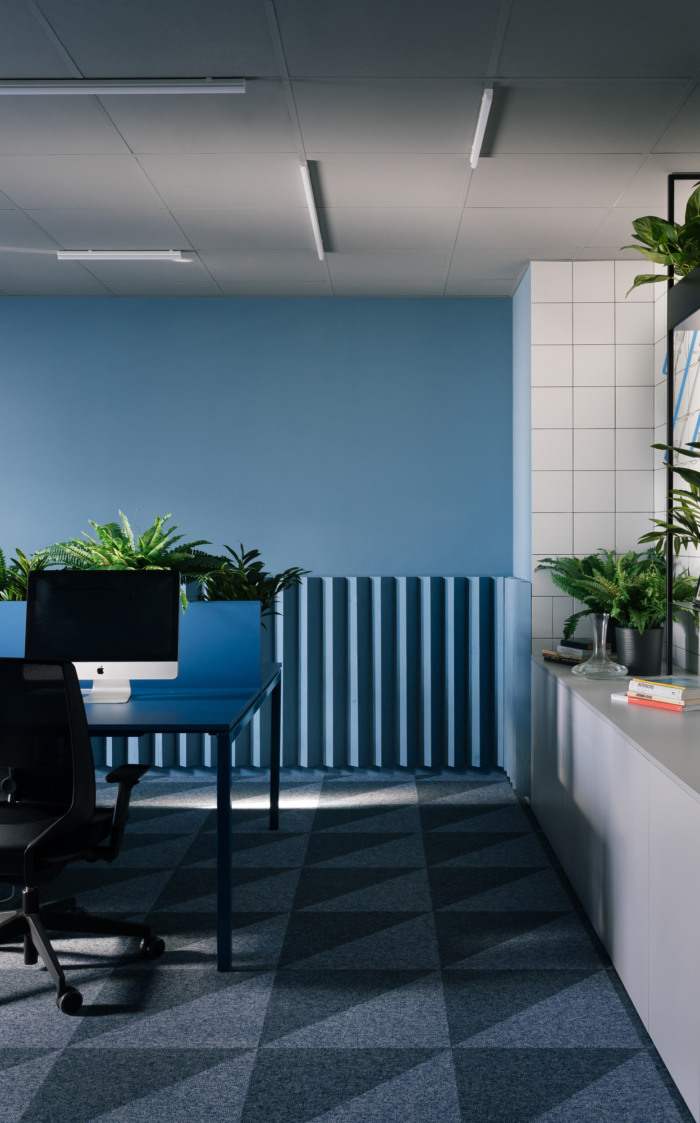 办公室设计，现代风格办公空间，游戏公司办公室设计，色彩构成，国外办公室设计