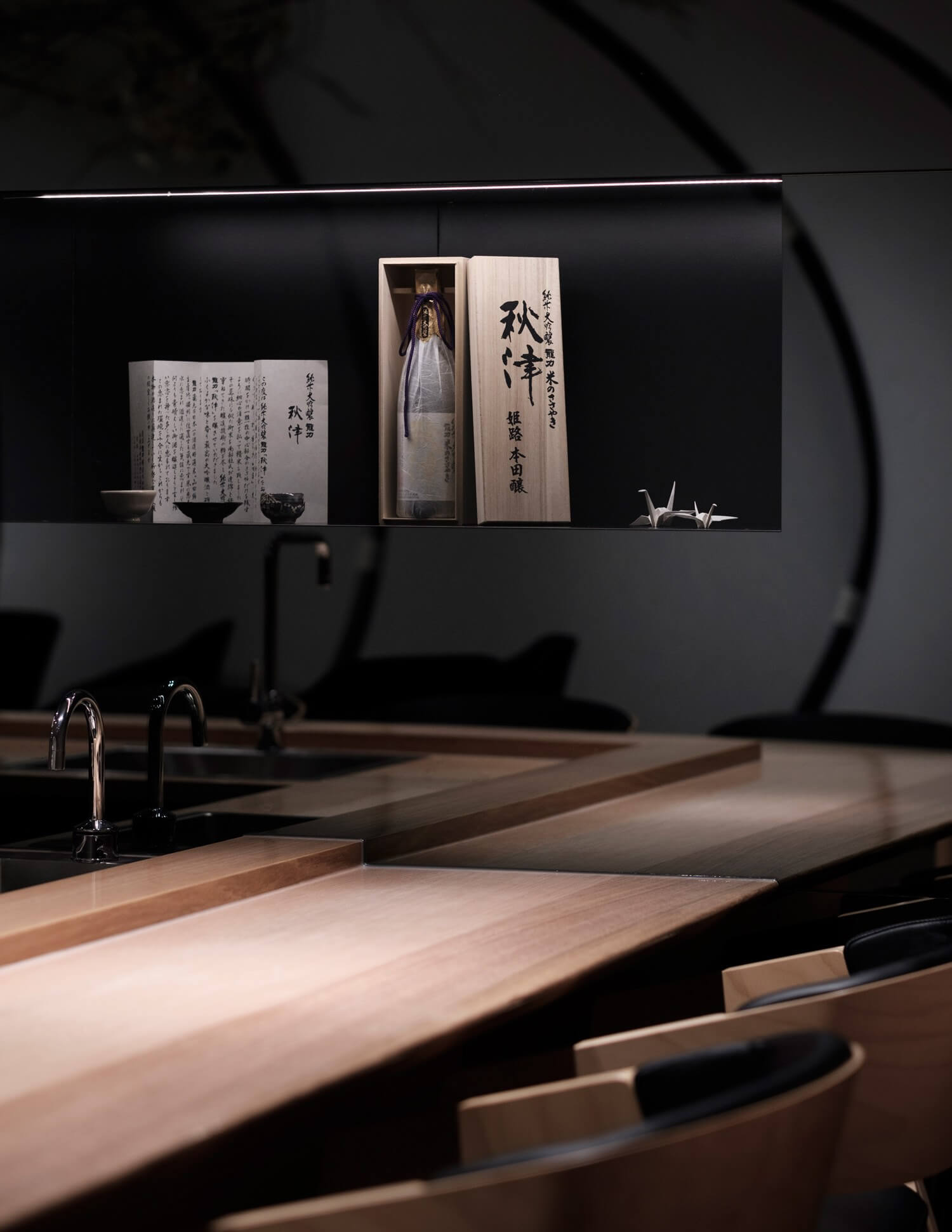 餐饮空间，日本餐饮设计，高级日本料理，石冢餐厅，RUSSELL & GEORGE ，日本极简主义