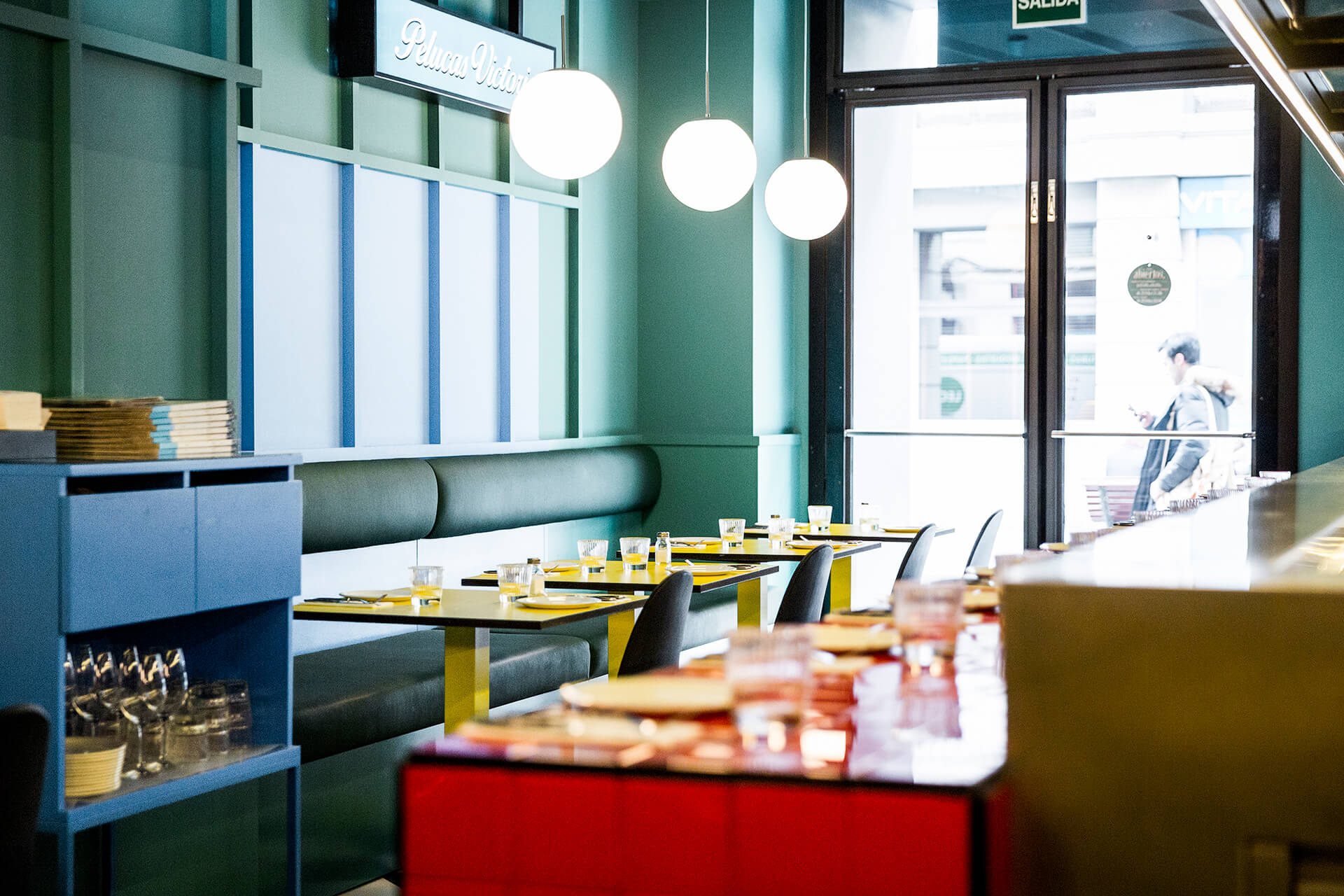 餐饮空间，马德里，餐厅设计，特色餐厅，彩色图形元素