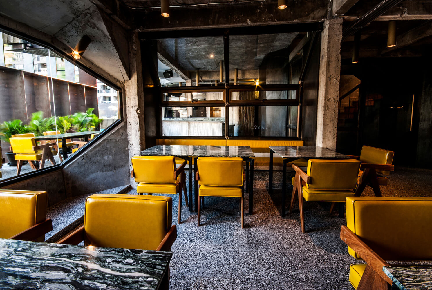餐饮空间，国外餐厅设计，曼谷，Lump，Bunker餐厅