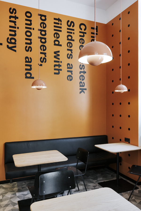 餐饮空间，快餐店，乌克兰，小户型，LIS design studio