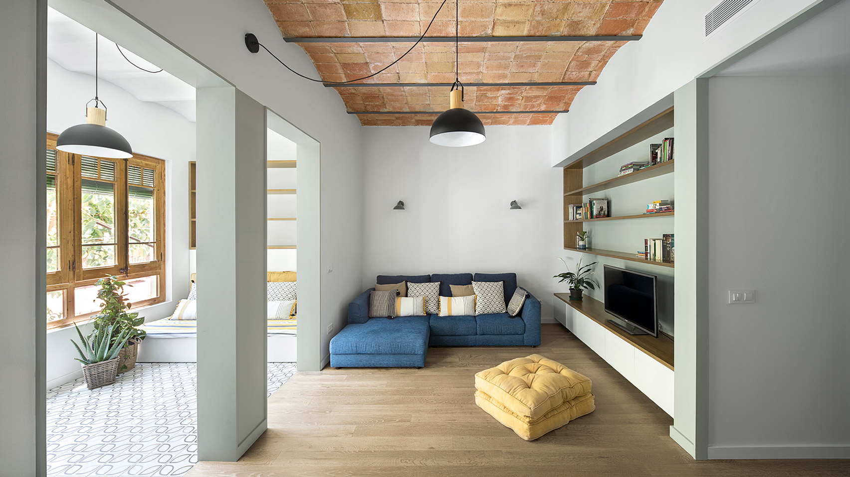 住宅空间，住宅改造设计，三口之家，国外公寓设计，巴塞罗那