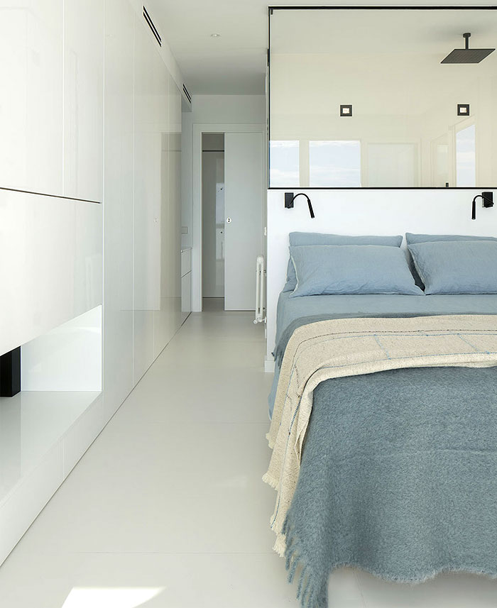 住宅空间，巴塞罗那，国外住宅空间设计，极简风格，海边公寓，公寓设计