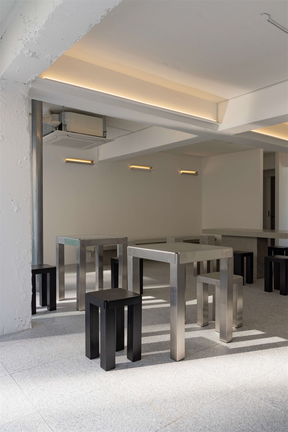 餐饮空间，咖啡厅设计，首尔，极简主义，Studio Unravel