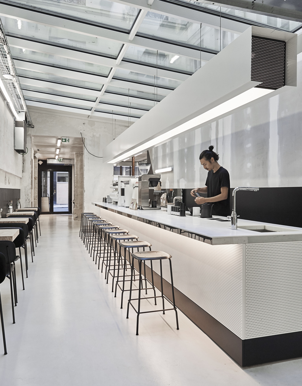 餐饮空间，巴黎，咖啡店，国外咖啡厅设计，LOFT工业风格，烘焙空间