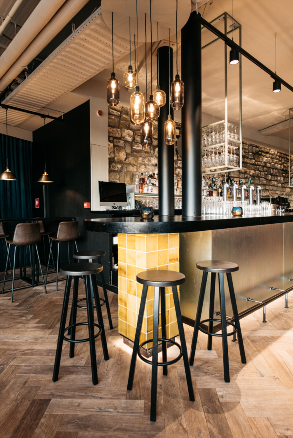 Noon酒吧餐厅，法国巴黎，餐饮空间，改造设计，室内设计元素