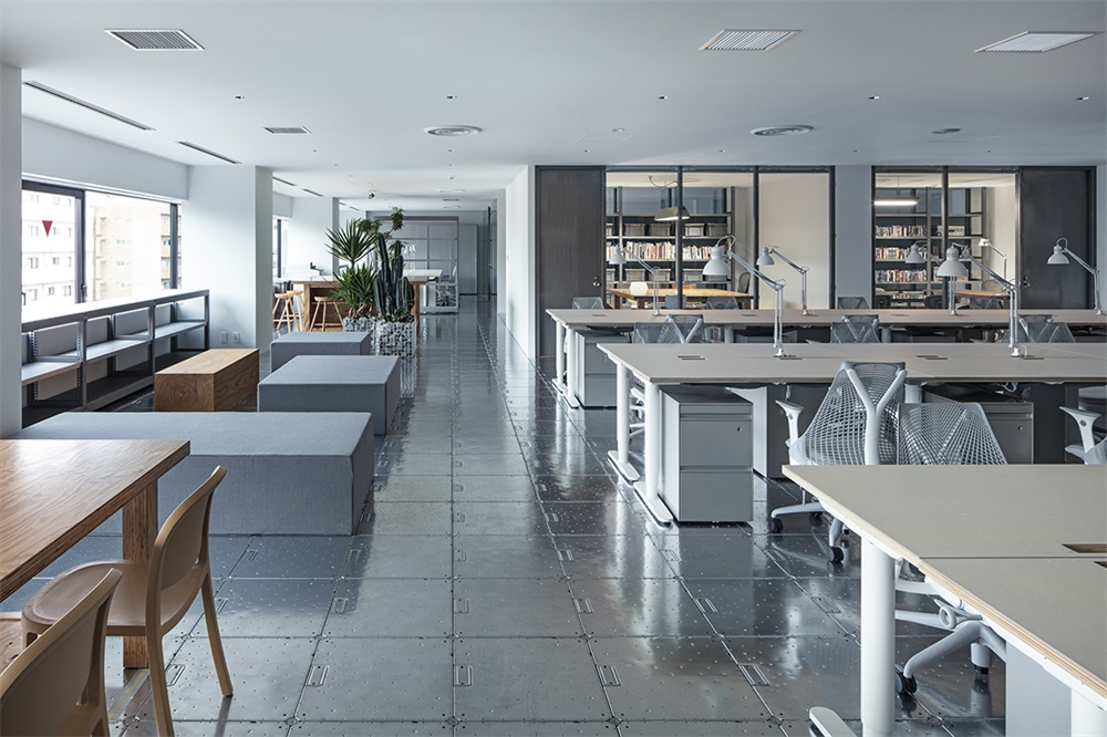 办公空间，东京，Schemata Architects，日式极简设计，办公室设计，Rhizomatiks，金属感