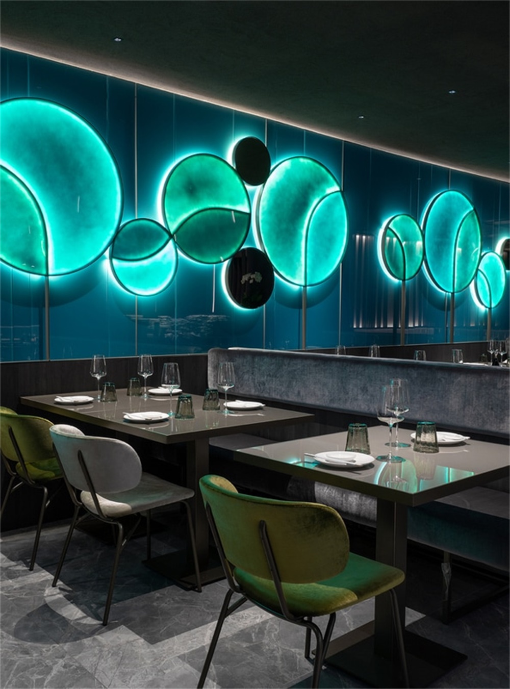 餐饮空间，亚洲风情餐厅，国外餐厅设计，灯光设计