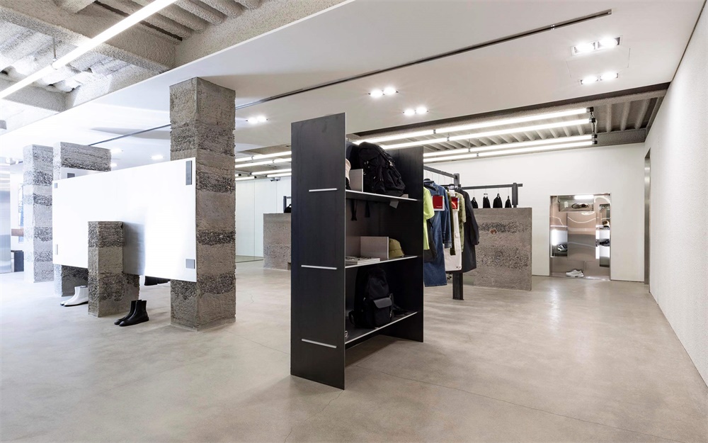 Creative Studio Unravel，商业空间，韩国设计团队，首尔，服装店设计，品牌店设计，零售店设计，商业零售，Andersson Bell