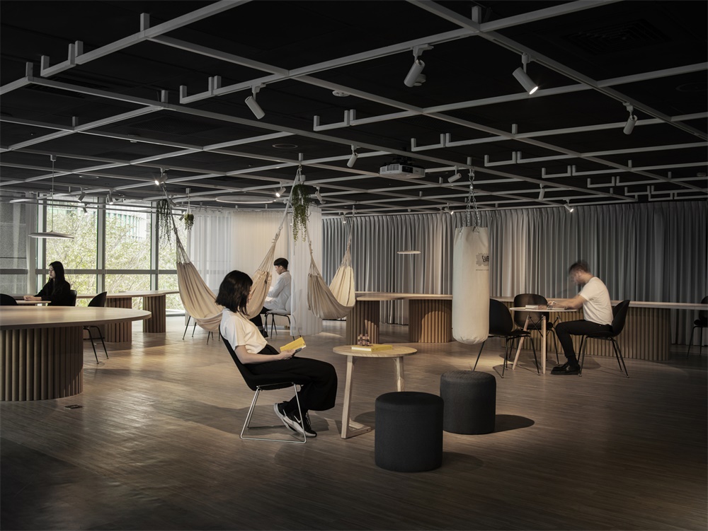 办公空间，台湾设计，办公室空间设计，开放式办公室，柏成设计