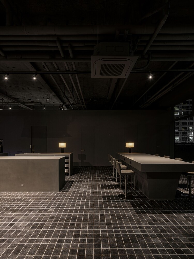 咖啡厅设计,咖啡店设计案例,现代风格咖啡店设计,yolllley studio,韩国,297㎡,Ohvenu Cafe,酒吧&咖啡厅,酒吧设计,韩国咖啡厅设计