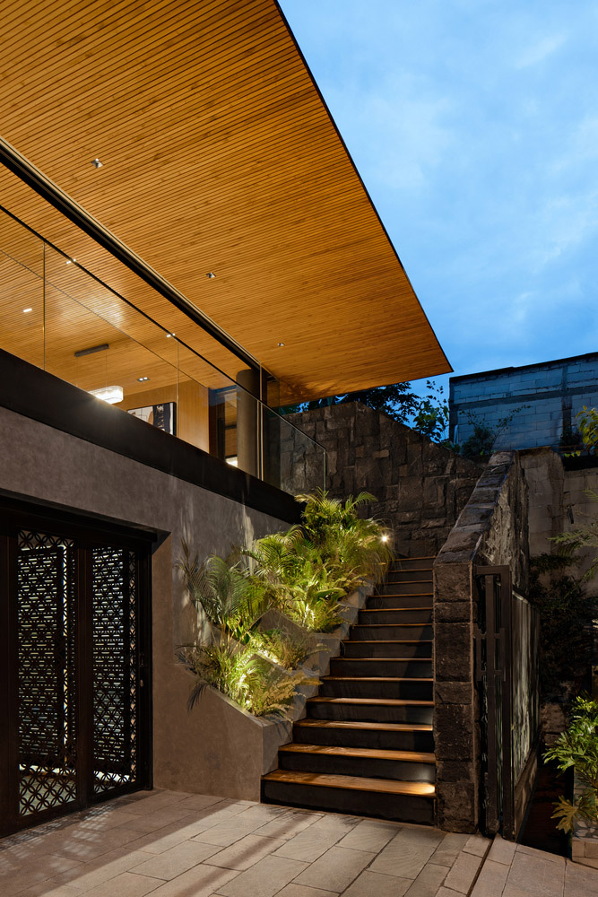 K-Thengono Design Studio,别墅设计,印尼,250㎡,乡土主义,乡村别墅设计,别墅设计案例,别墅建筑设计