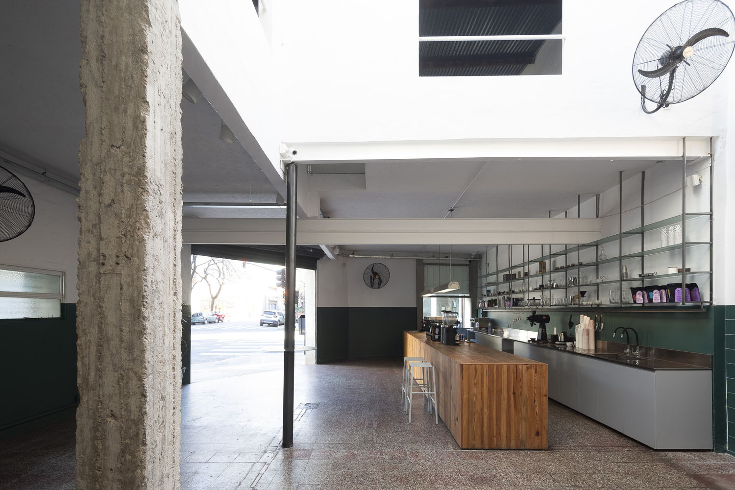 咖啡厅设计,咖啡店设计案例,Mutar,Cuervo咖啡店,阿根廷,130㎡,国外咖啡厅设计案例