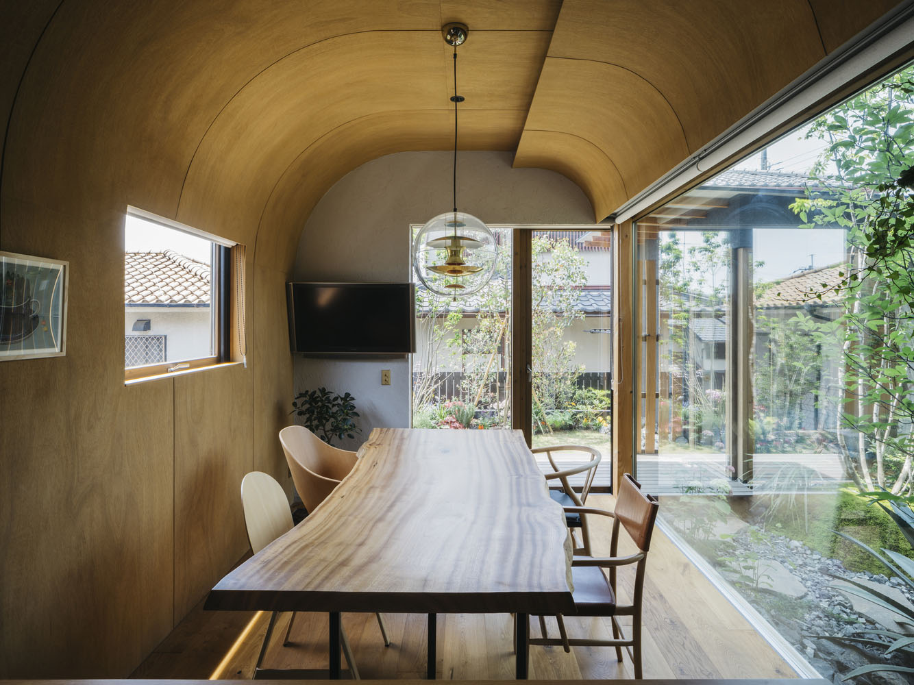 日式住宅设计,住宅设计案例,Atsushi Kawanishi Architects,日本,130㎡,原木风,日式侘寂庭院住宅,侘寂