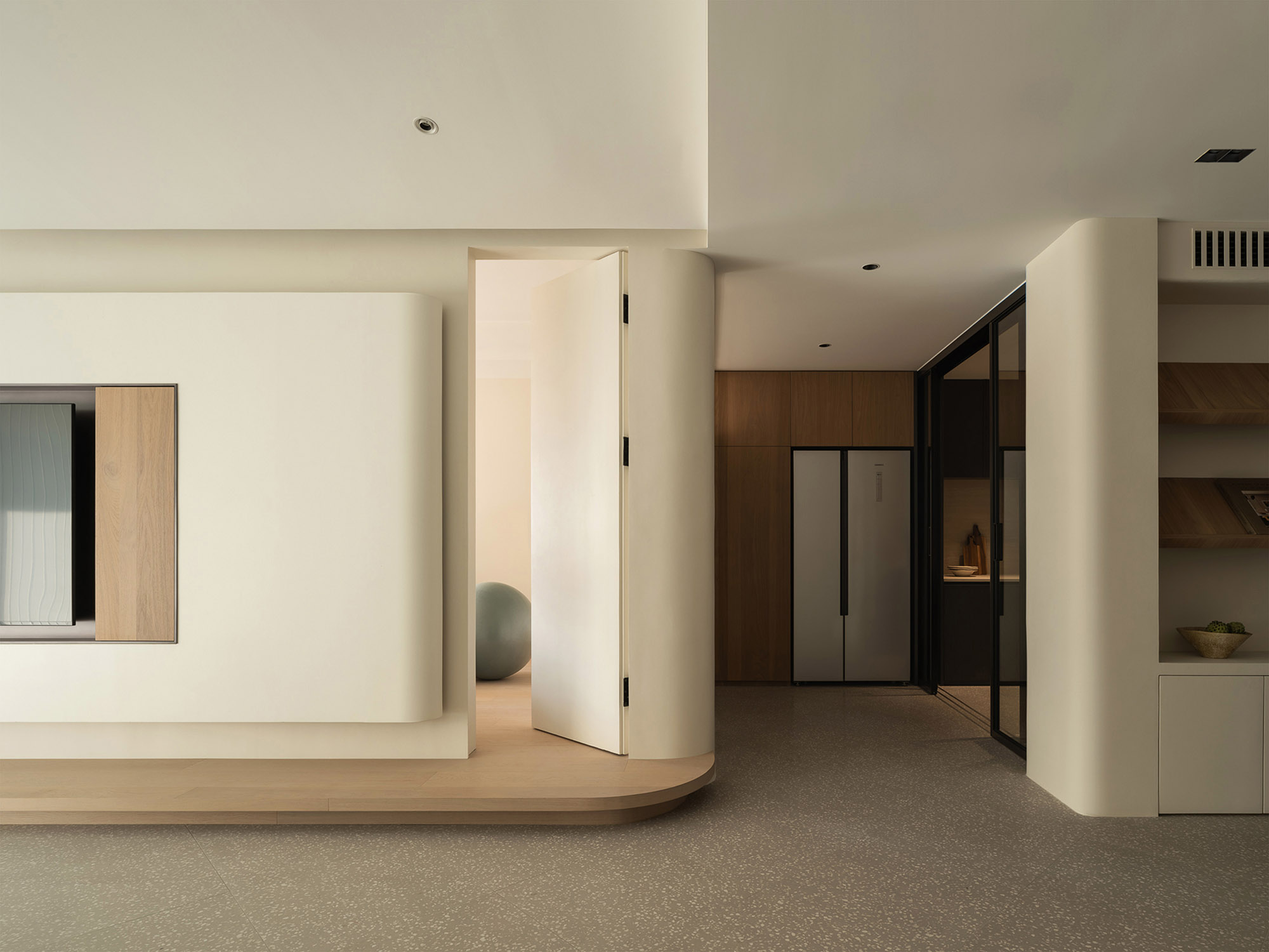 10° STUDIO,广州,单身公寓设计,家装设计,公寓设计案例,原木色,146㎡,极简风格,单身公寓,傅俣迪
