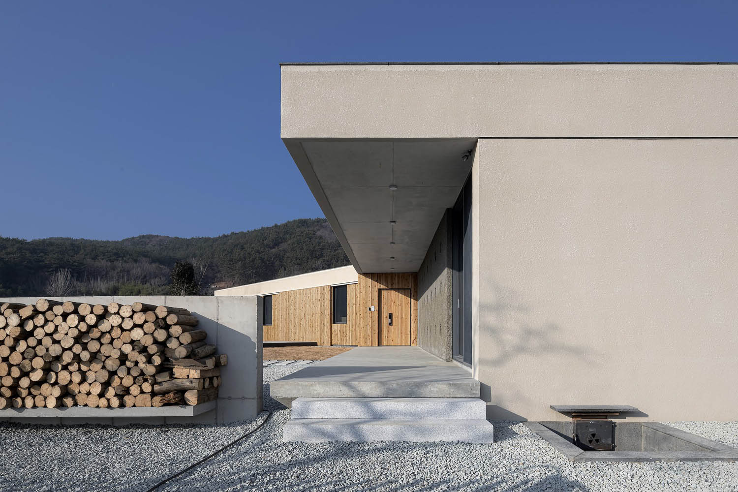 TURTLE Architects,韩国,住宅设计,200㎡,国外住宅设计案例,极简风格,乡村住宅,独栋住宅