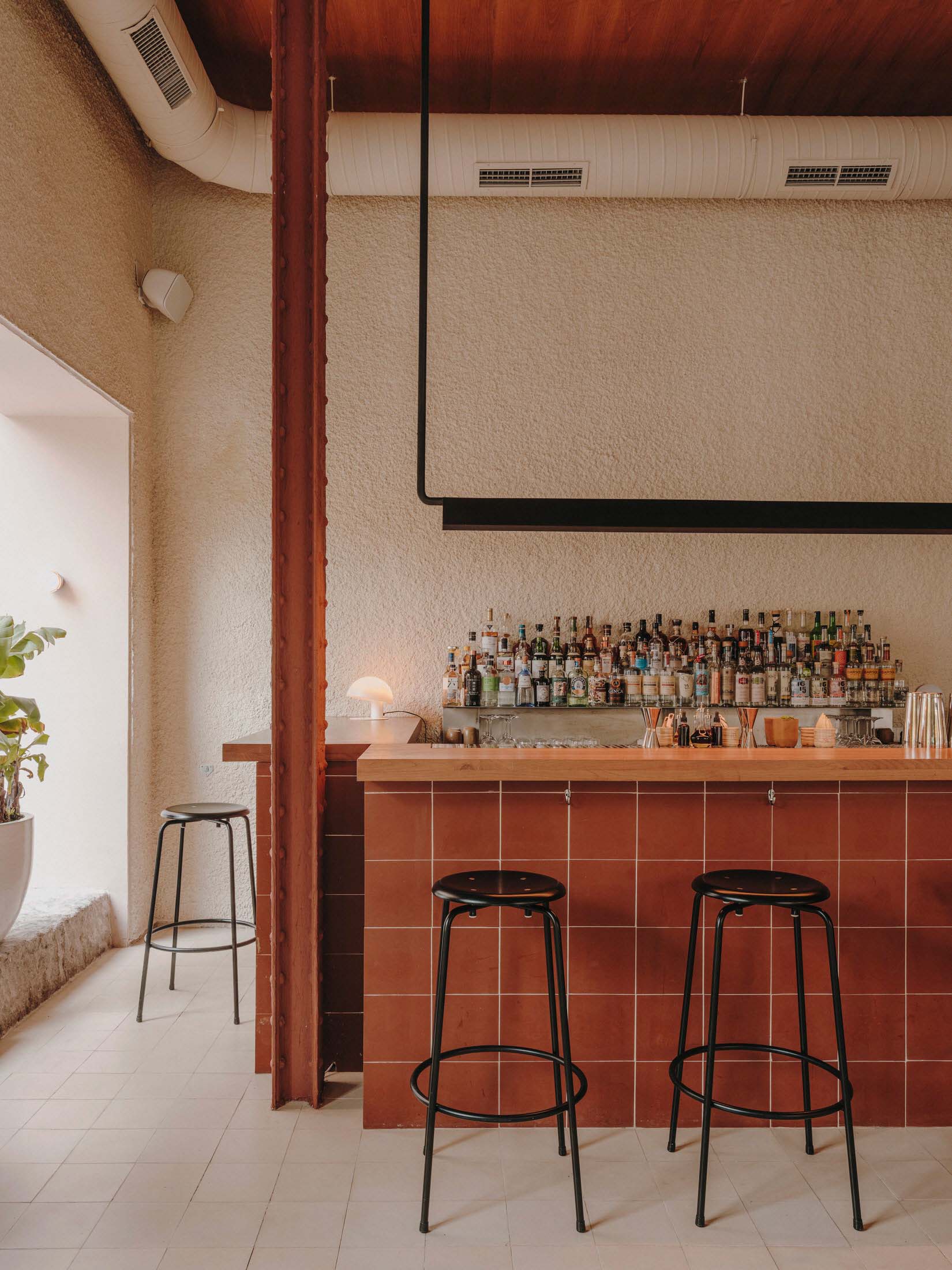 酒吧设计,酒吧设计案例,现代风格酒吧设计,酒吧设计方案,马德里,墨西哥,70㎡,Plantea Estudio,鸡尾酒酒吧,酒吧&餐厅