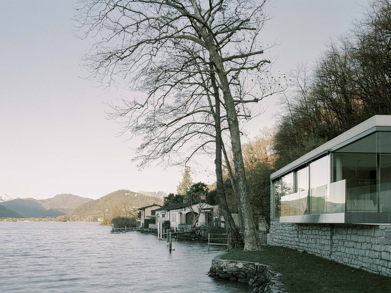 Raffaele Cammarata,瑞士,住宅设计,国外住宅设计案例,极简风格,度假屋设计,独栋住宅,50㎡,湖景度假屋