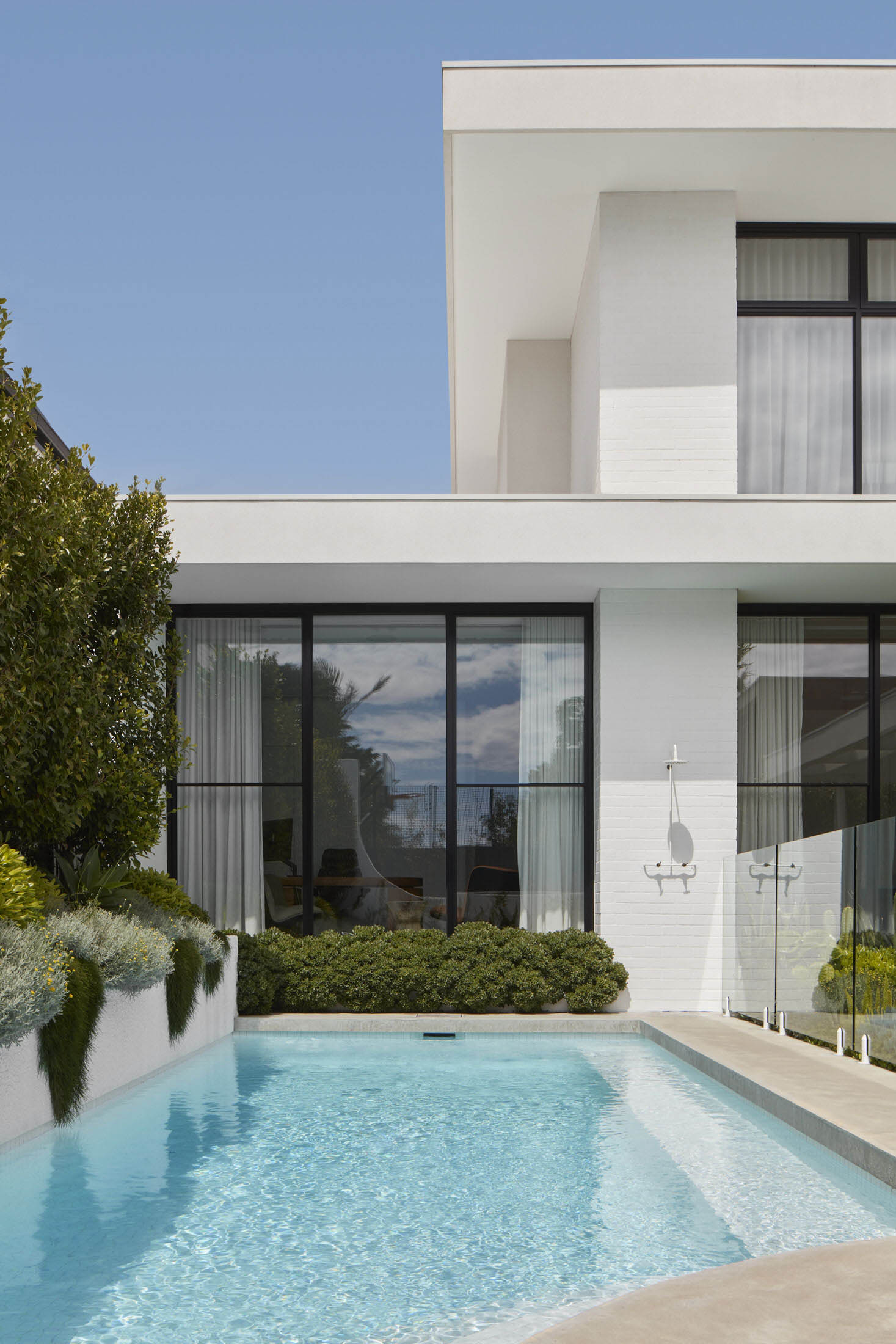 SYNC Architects+Flack Studio｜墨尔本现代海滨花园别墅-设计风向