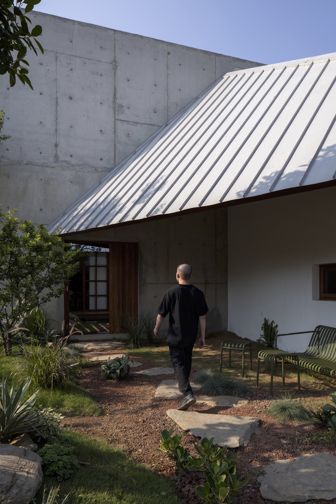 住宅设计,300㎡,庭院住宅设计,日式住宅设计案例,AHL architects,清水混凝土,越南,日式庭院,庭院设计