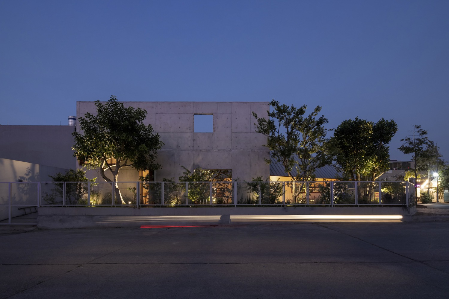 住宅设计,300㎡,庭院住宅设计,日式住宅设计案例,AHL architects,清水混凝土,越南,日式庭院,庭院设计