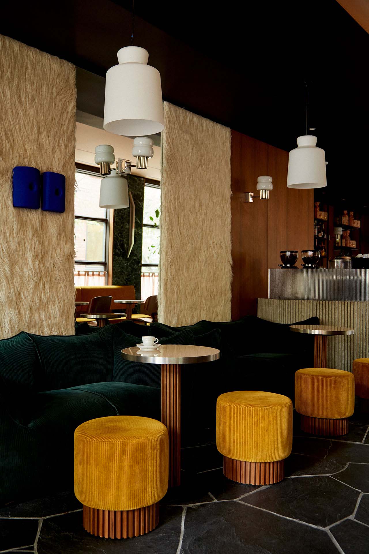 咖啡厅设计方案,咖啡厅装修,休闲餐厅设计,Giampiero Tagliaferri,餐厅设计,酒吧,Sant Ambroeus餐厅,美国,酒吧餐厅设计