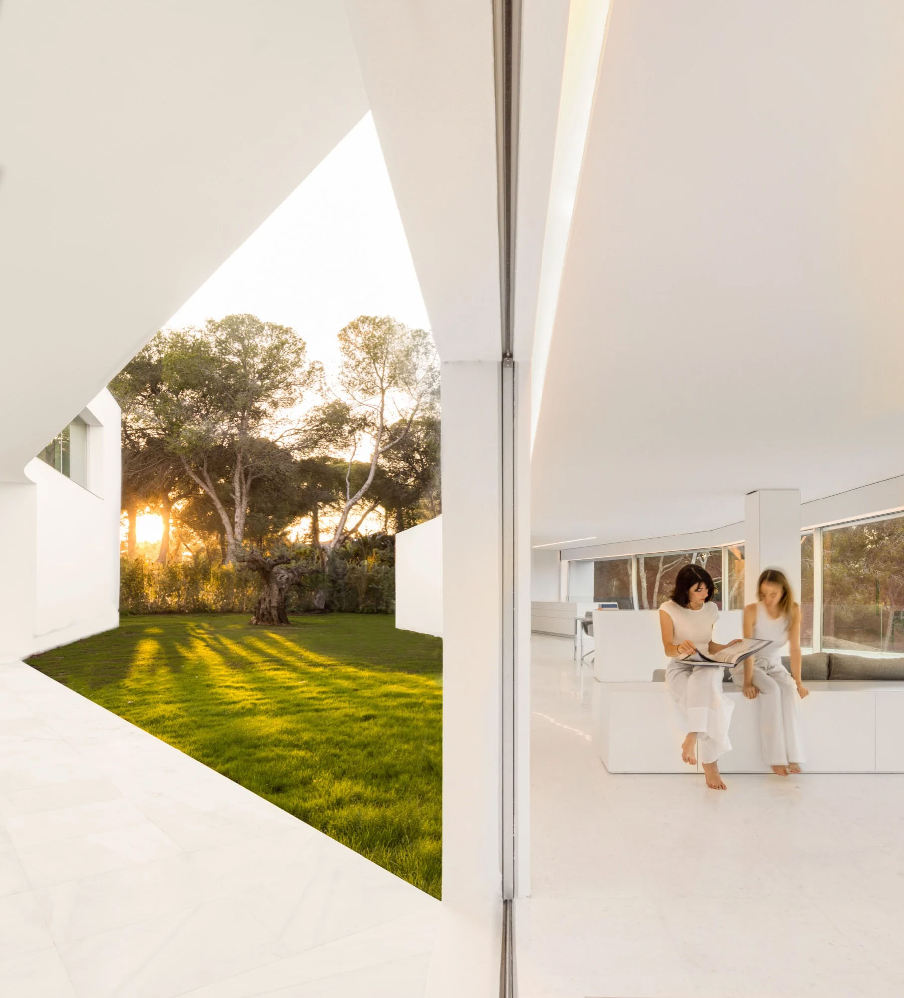 Fran Silvestre Arquitectos,别墅设计案例,别墅设计方案,海景别墅,西班牙,景观别墅,极简主义,极简风格