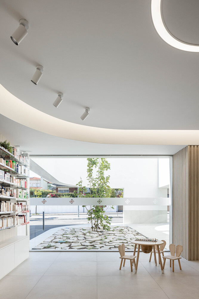 Tsou Arquitectos,278㎡,社区药店,创意药店,葡萄牙,药店设计