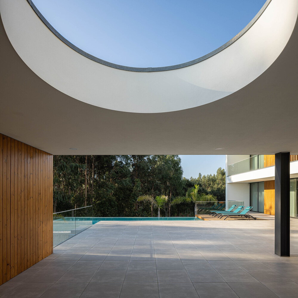 YDR estudio + AR estudio ,别墅设计,开放式,泳池别墅,别墅设计案例,别墅设计方案,葡萄牙